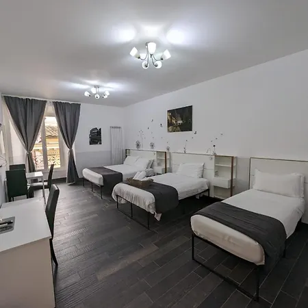 Arch Πανσιόν 4*