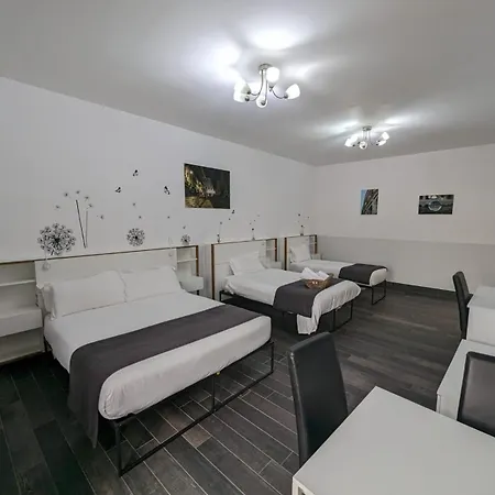 Arch Πανσιόν 4*