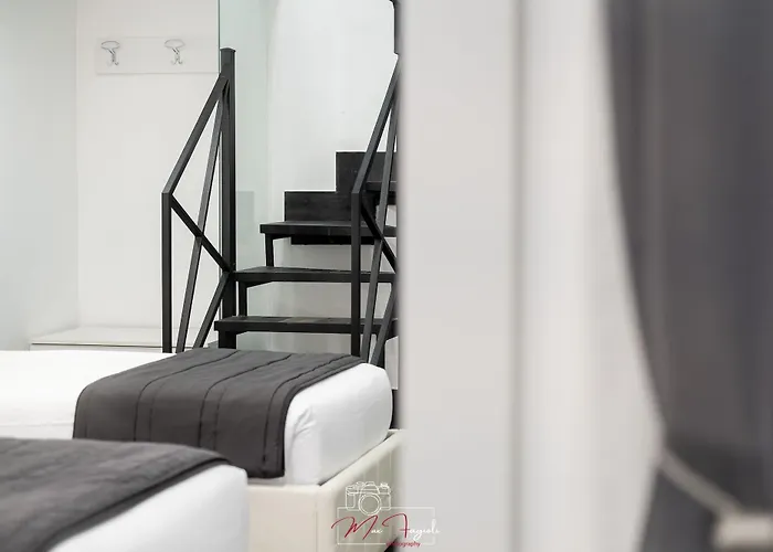 拱形罗马套房旅馆 招待所 4*