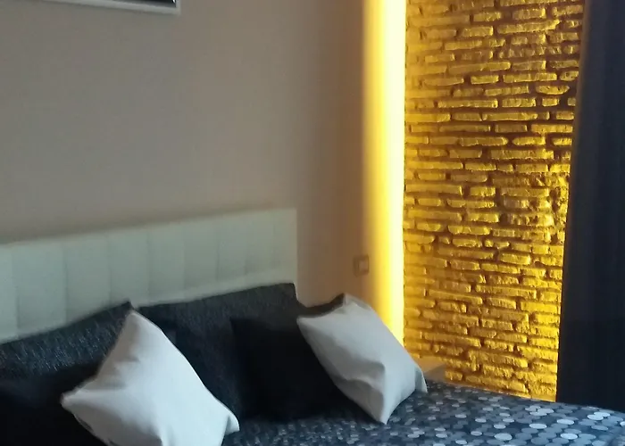 拱形罗马套房旅馆 4*