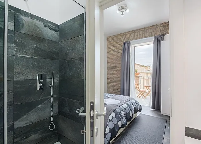 ゲストハウス アーチ スイーツ ローマ